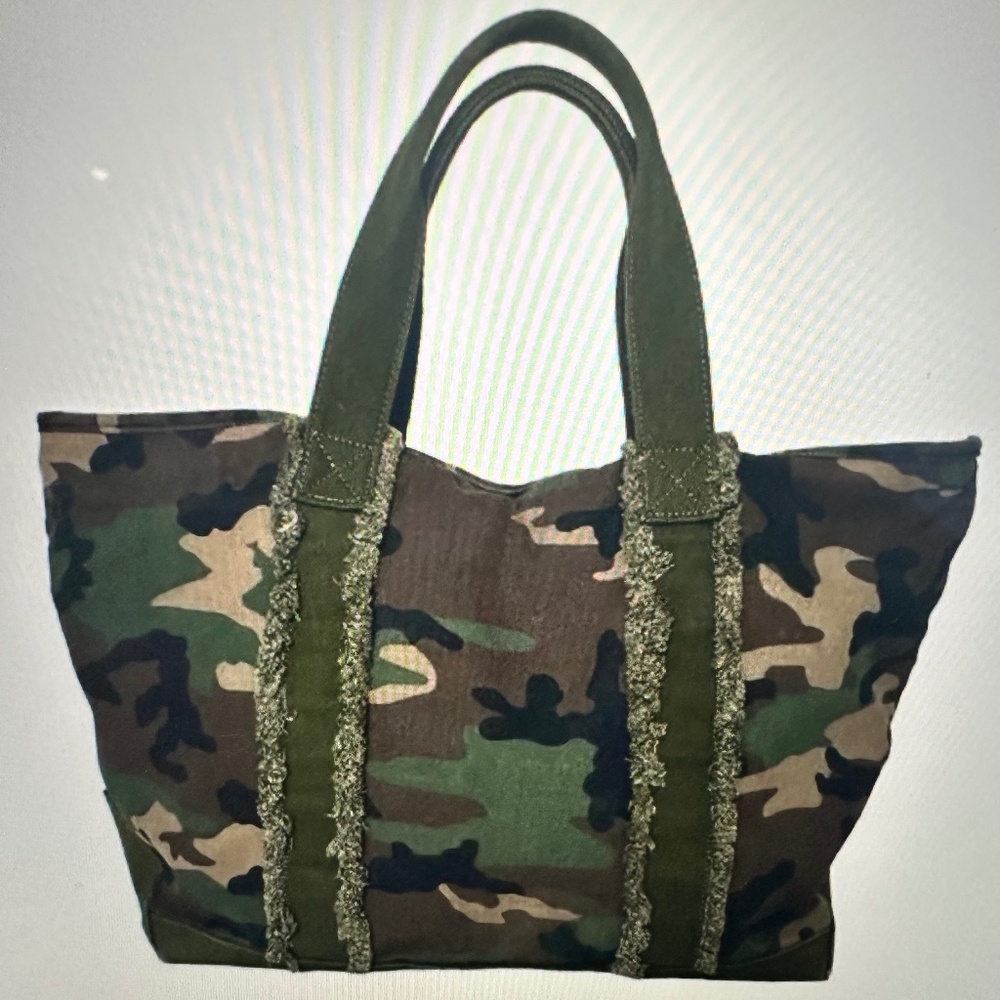 NWT Equipt4U Camo Tote Bag